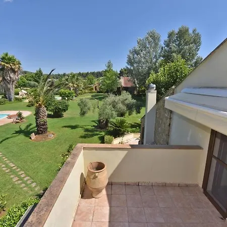 וילה Luxurious Sunny Near The With A Pool