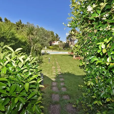Luxurious Sunny Near The With A Pool